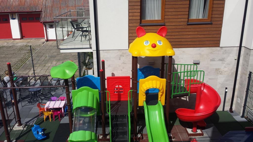 Marina Jastarnia Apartamenty W Budynku Z Basenem Exterior foto