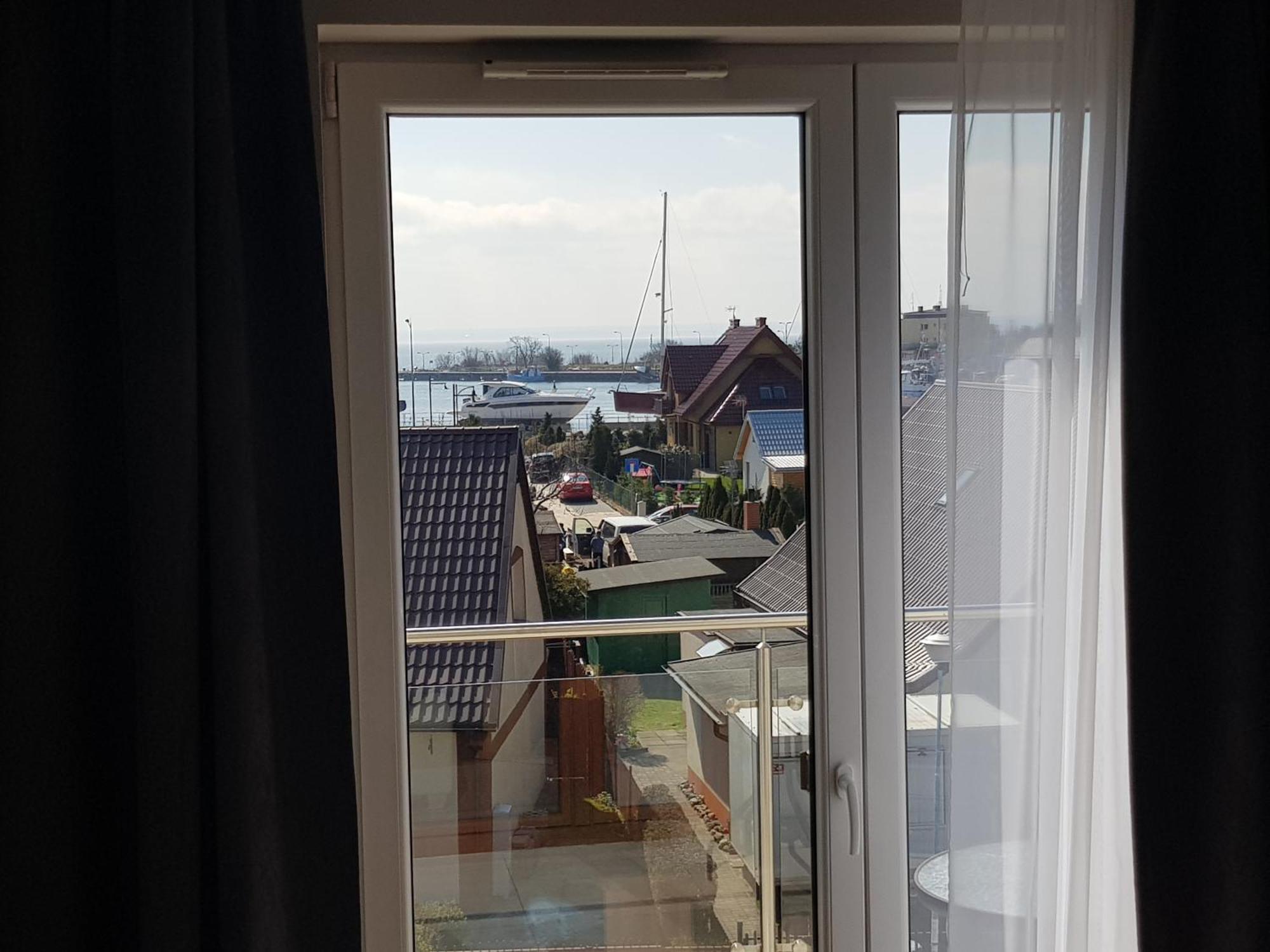 Marina Jastarnia Apartamenty W Budynku Z Basenem Zimmer foto